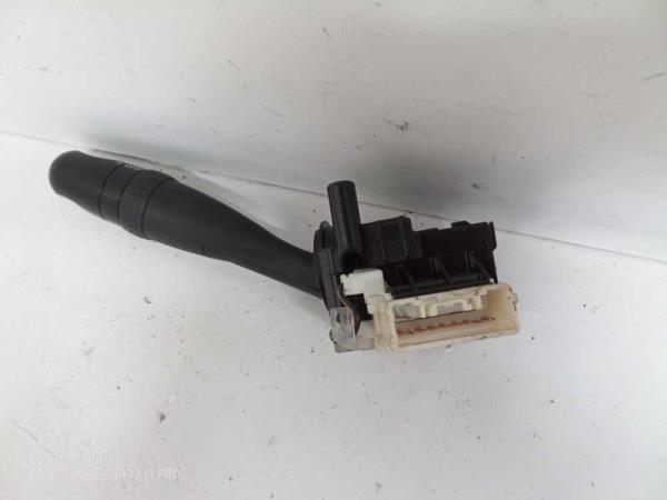 COMMODO SUZUKI SWIFT - Vue 2